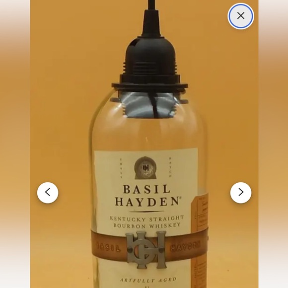 Basil Hayden Kentucky Bourbon Whiskey 750 ml bottle (empty) - Picture 11 of 14